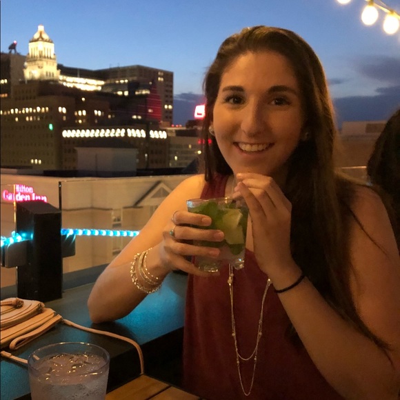 Meet your Posher, Kate - Picture 1 of 1